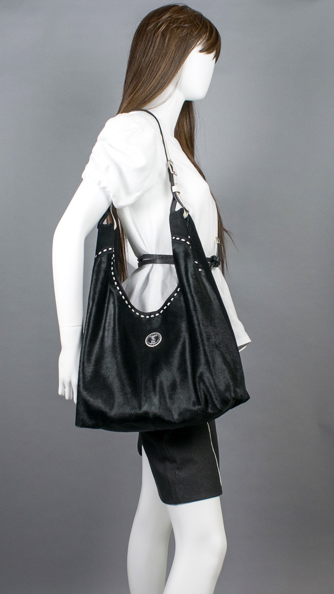 Women Handbags Large Designer Ladies Hobo Bag at Rs 1512/piece | Namakkal |  ID: 25585430530